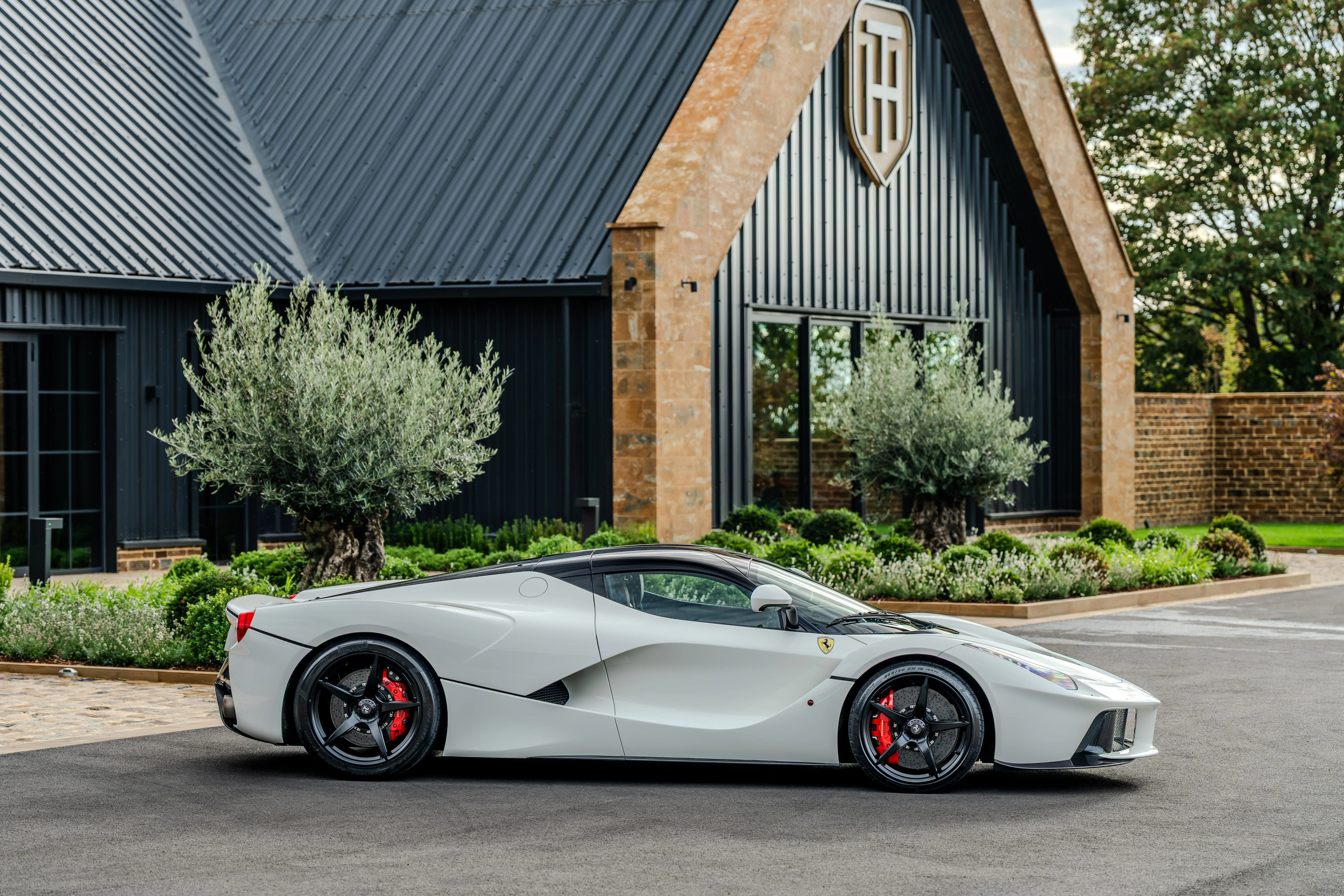 2015 Ferrari LaFerrari, 10/30