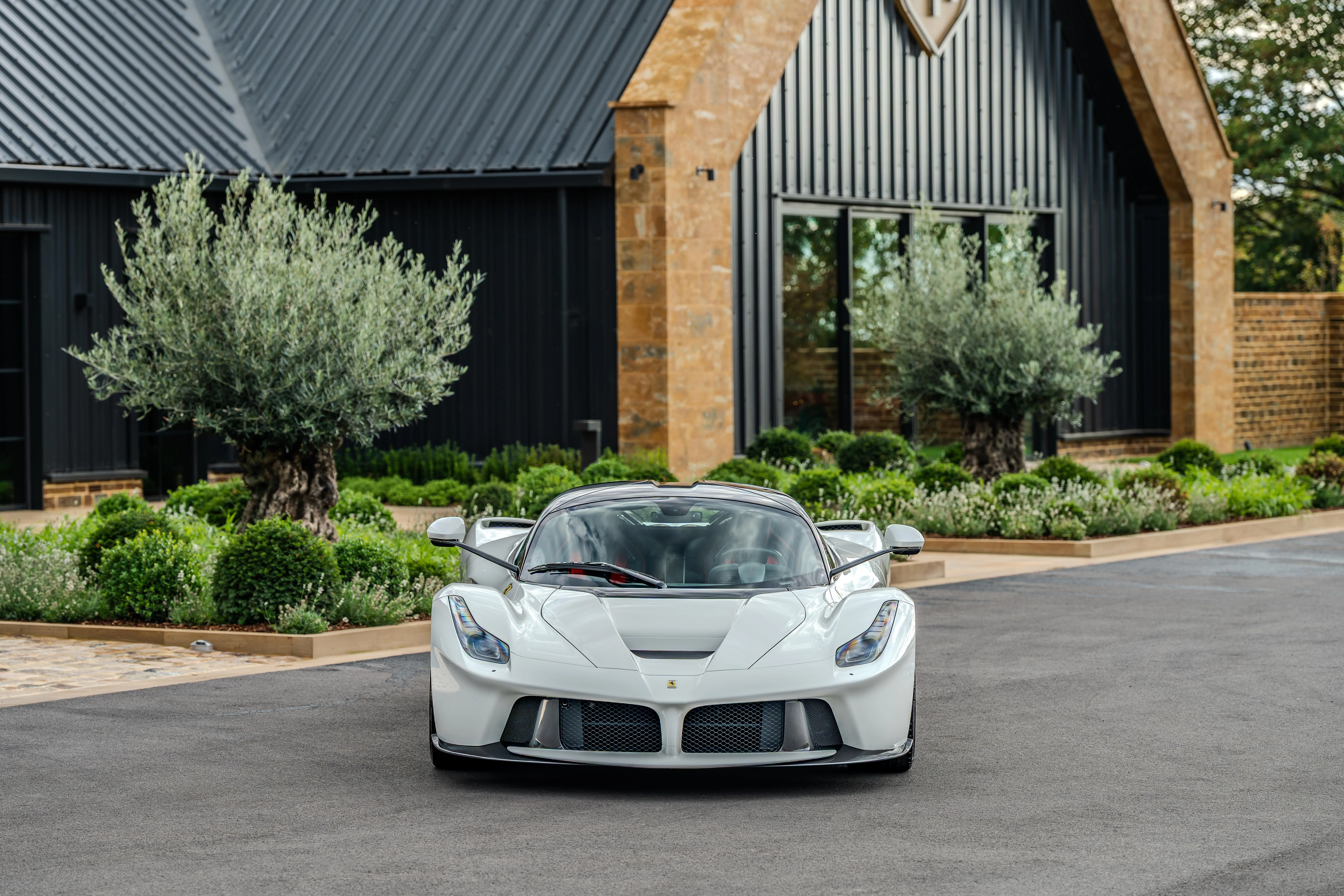 2015 Ferrari LaFerrari, 12/30