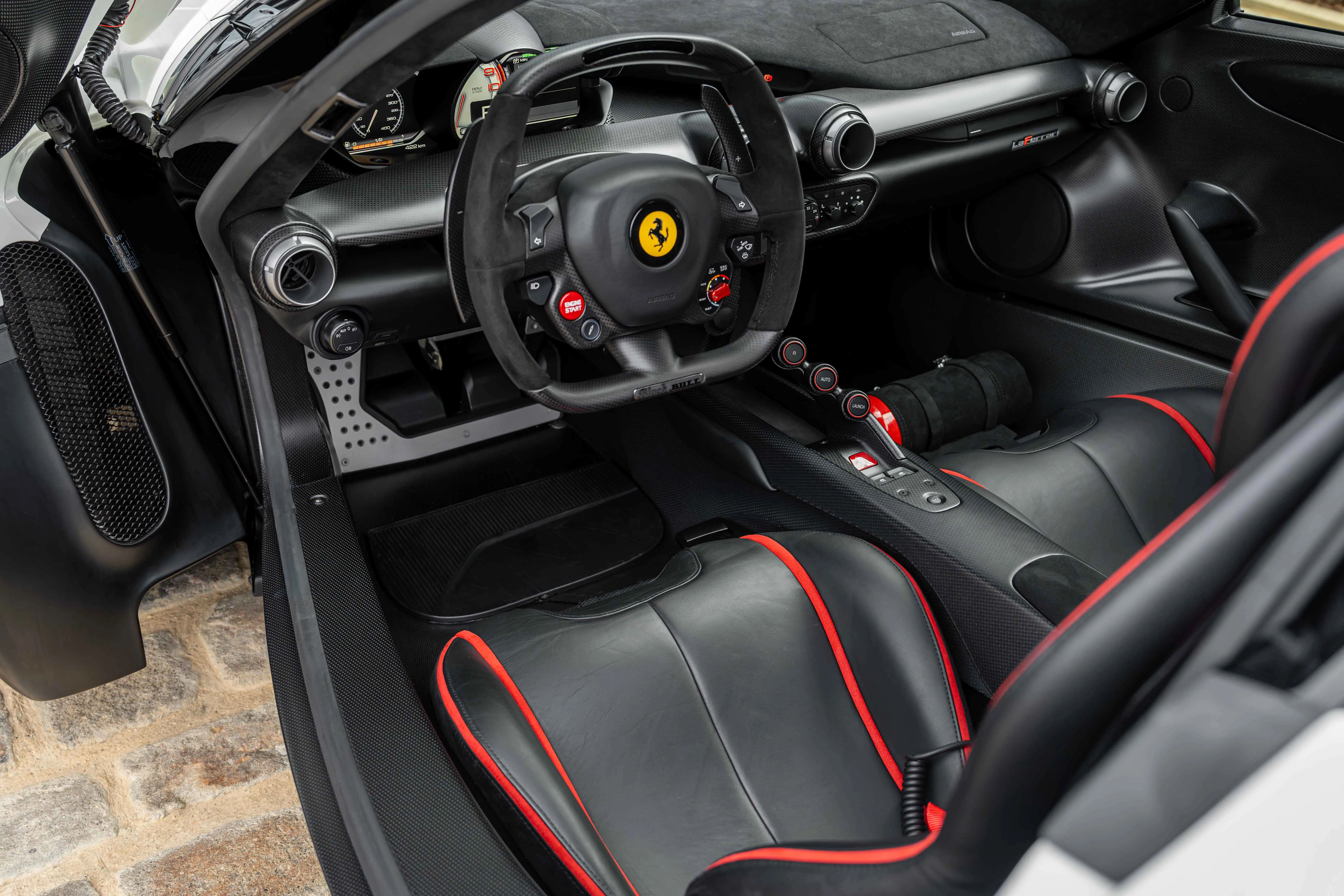 2015 Ferrari LaFerrari, 16/30