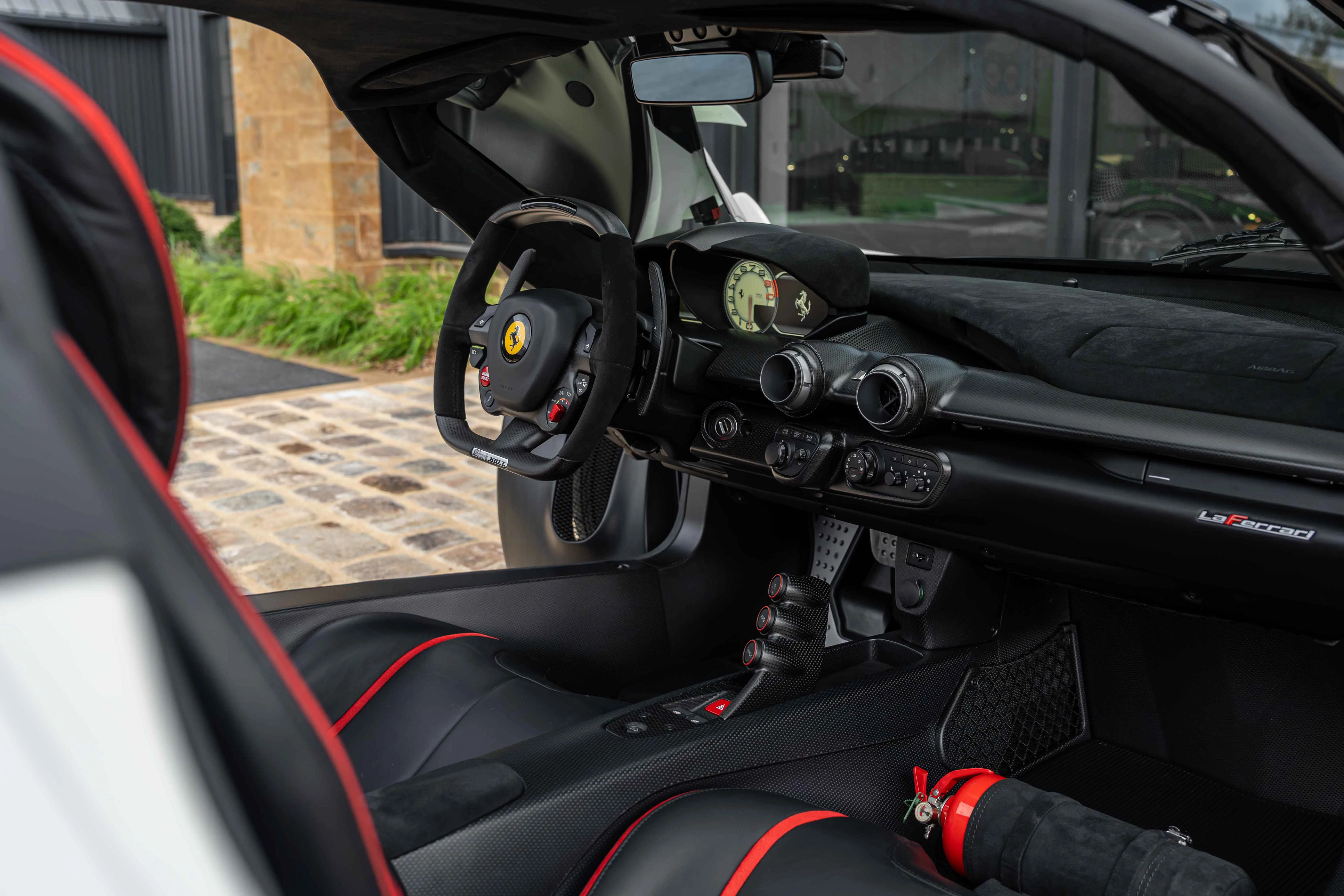 2015 Ferrari LaFerrari, 23/30