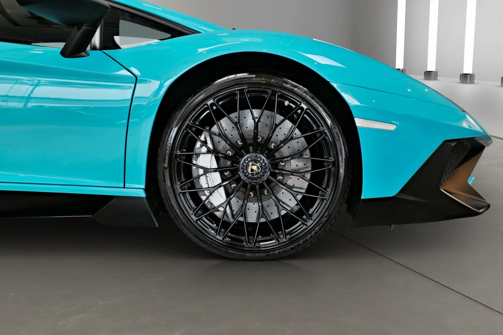 2015 Lamborghini Aventador SV, 4/24