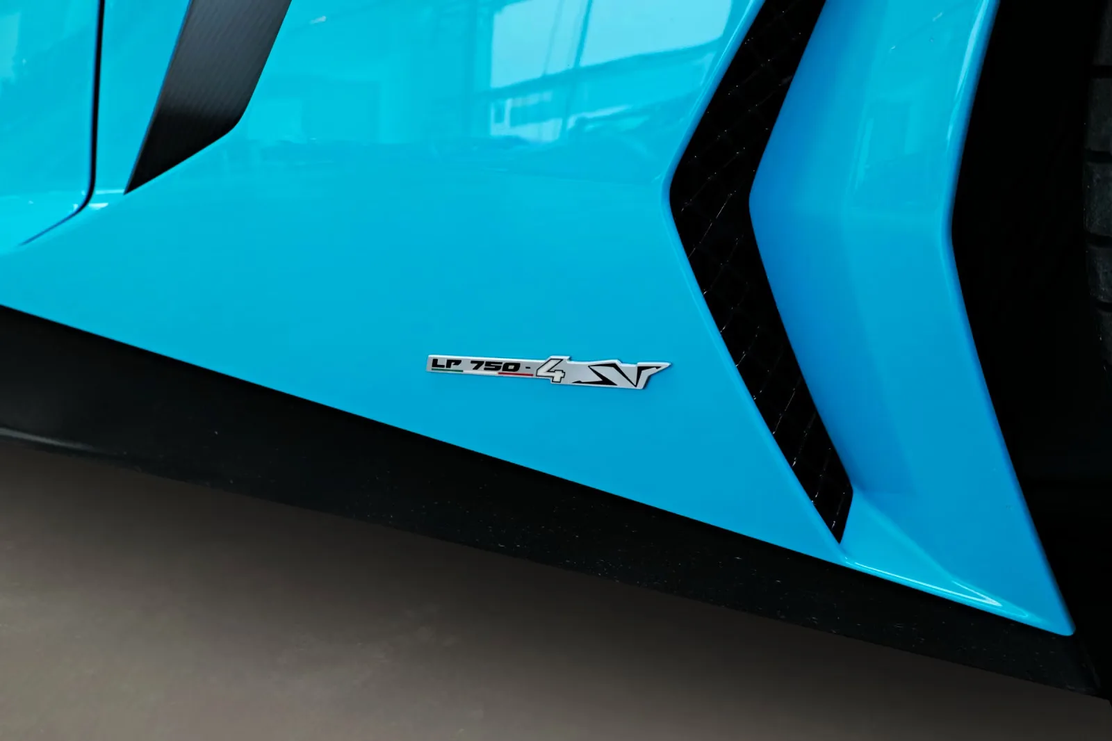 2015 Lamborghini Aventador SV, 8/24