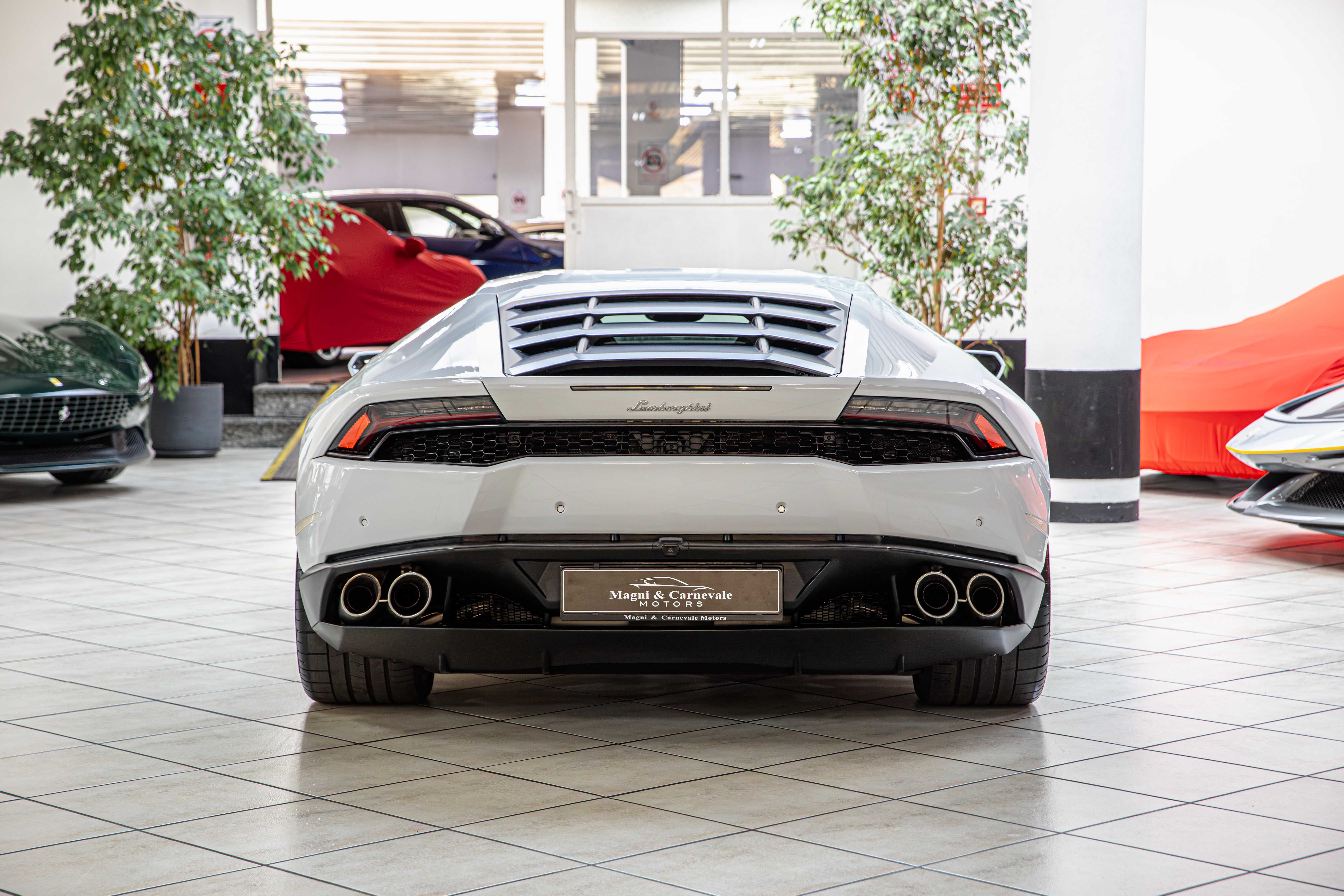 2015 Lamborghini Huracán LP 610-4 proposée par un concessionnaire spécialisé à Milan, Italie, photo 10 sur 20