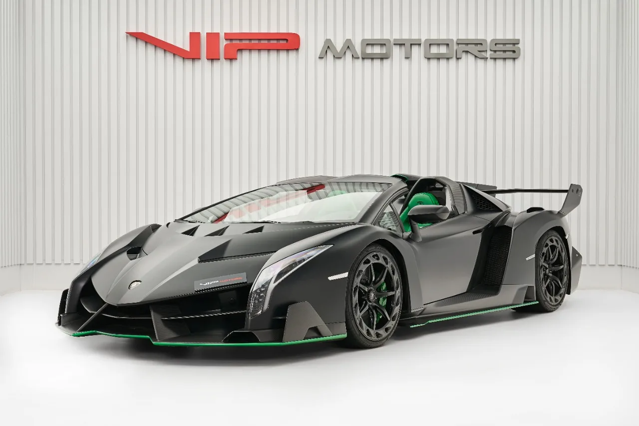 2015 Lamborghini Veneno Roadster proposée par un concessionnaire spécialisé à Dubai, Émirats arabes unis, photo 4 sur 10