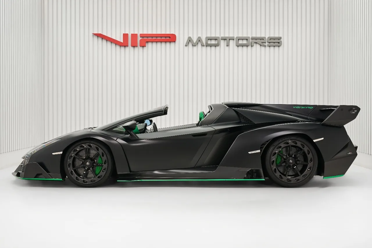 2015 Lamborghini Veneno Roadster proposée par un concessionnaire spécialisé à Dubai, Émirats arabes unis, photo 7 sur 10