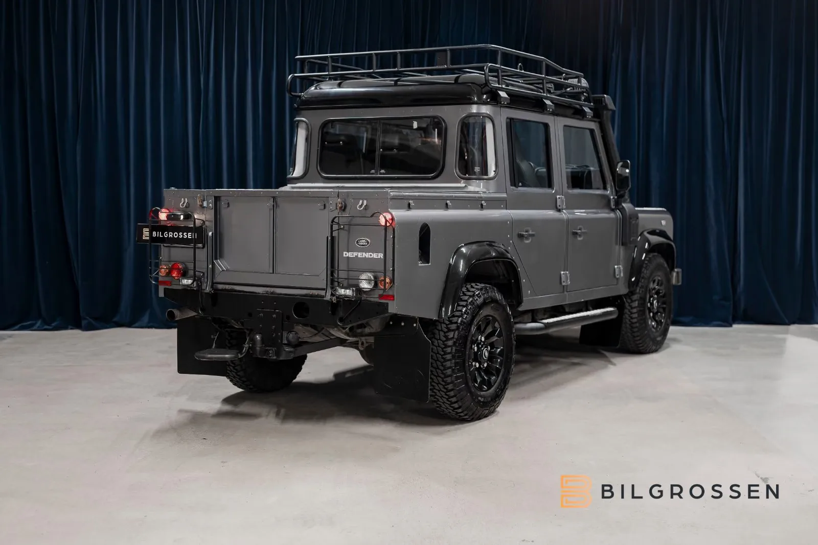 2015 Land Rover Defender 110 Classic Double Cab Pick Up, 5/24