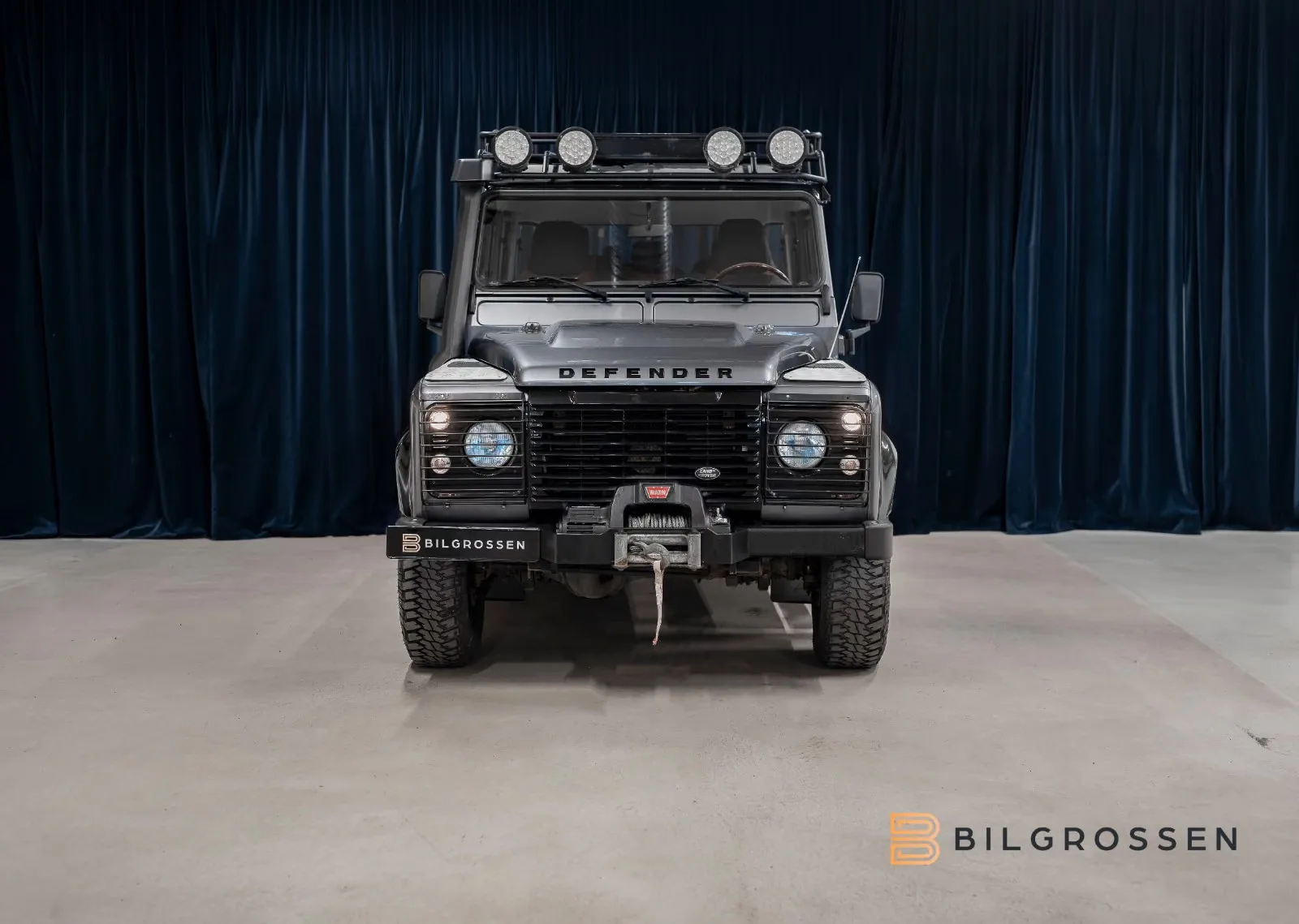 2015 Land Rover Defender 110 Classic Double Cab Pick Up, 8/24