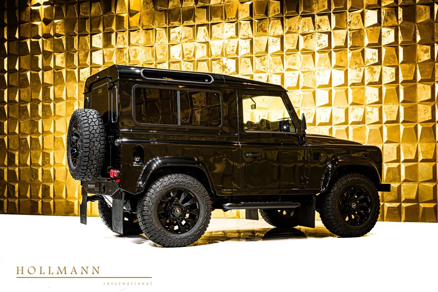 2015 Land Rover Defender 90 Td4 angeboten von einem Fachhändler in Stuhr, Deutschland, Foto 3 von 8