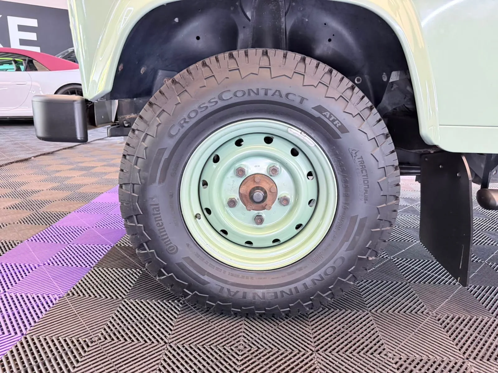 2015 Land Rover Defender Heritage 90 Station Wagon, 7/19