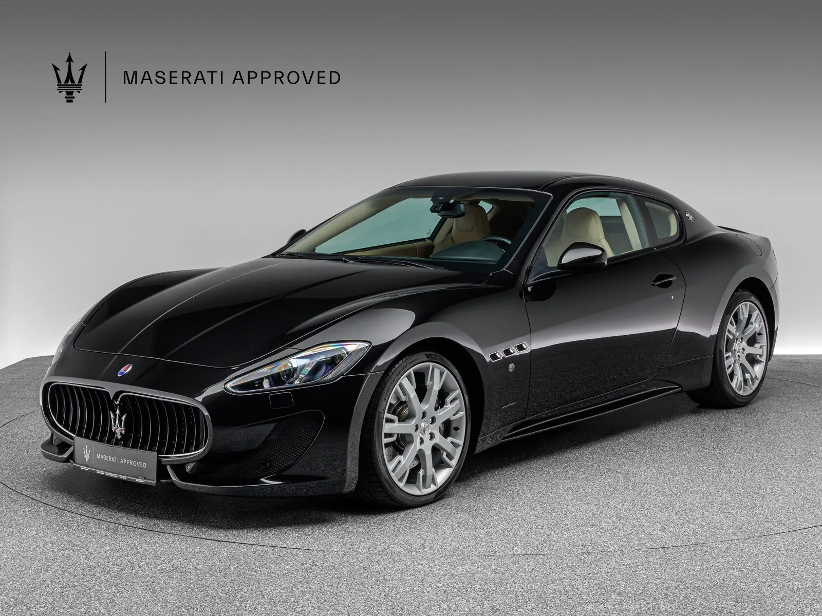 2015 Maserati GranTurismo Sport angeboten von einem Fachhändler in Böblingen, Deutschland, Hauptfoto