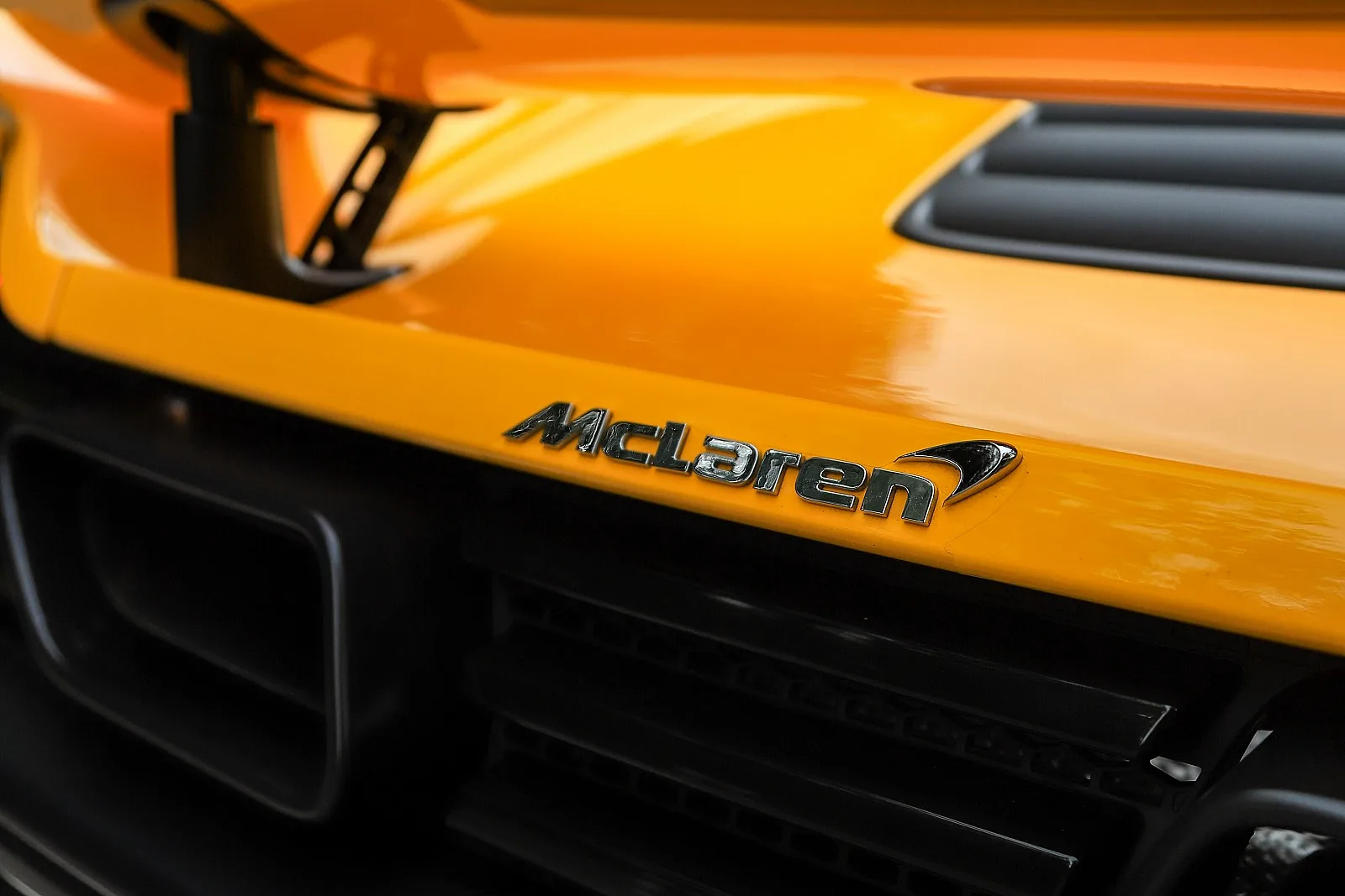 2015 McLaren 650S Le Mans, 15/23