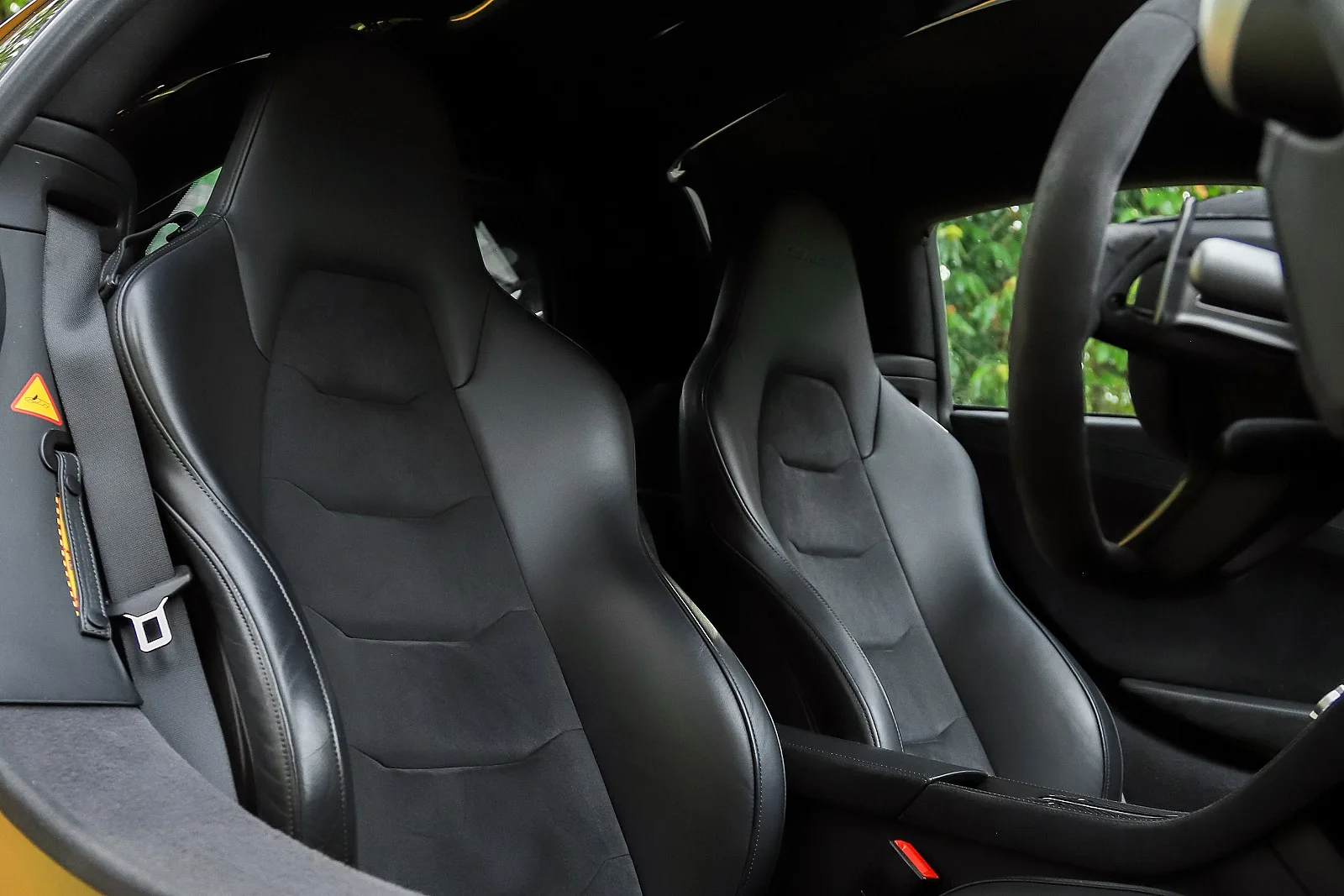 2015 McLaren 650S Le Mans, 17/23