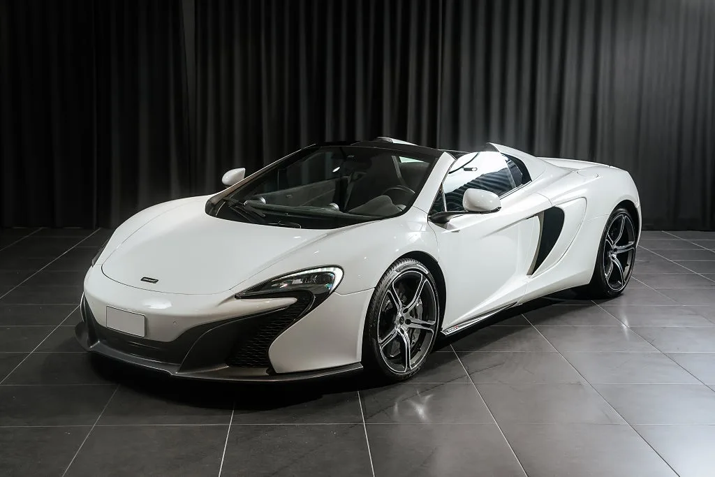 2015 McLaren 650S offered by an authorised dealer in Arlöv, Sweden, main photo
