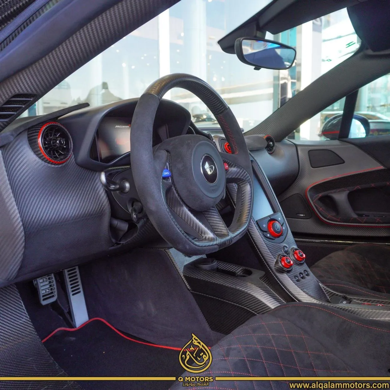2015 McLaren P1 Carbon Edition offered by a specialist dealer in Dubai, United Arab Emirates, photo 14 of 18