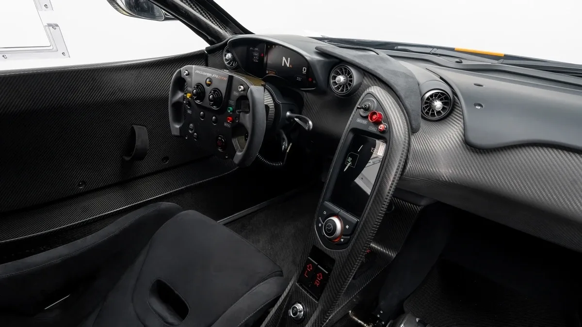 2015 McLaren P1 GTR Street Legal, 25/30
