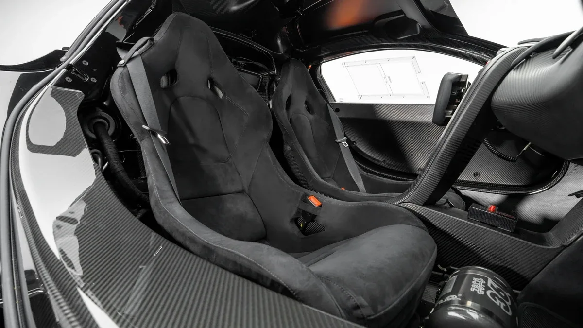2015 McLaren P1 GTR Street Legal, 27/30