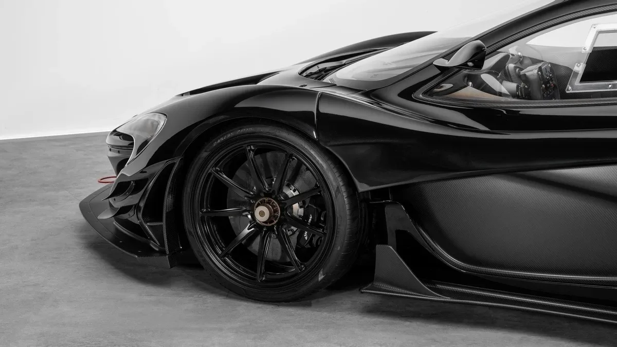 2015 McLaren P1 GTR Street Legal, 12/30