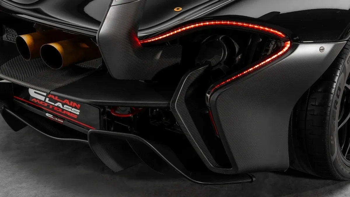 2015 McLaren P1 GTR Street Legal, 16/30