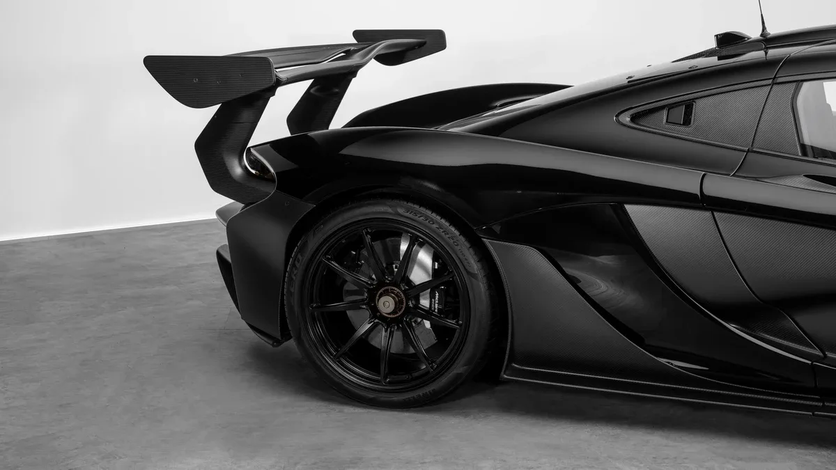 2015 McLaren P1 GTR Street Legal, 17/30