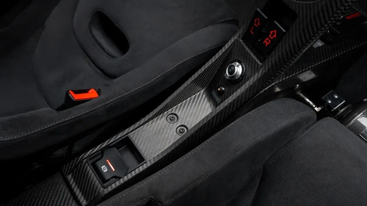 2015 McLaren P1 GTR Street Legal, 30/30