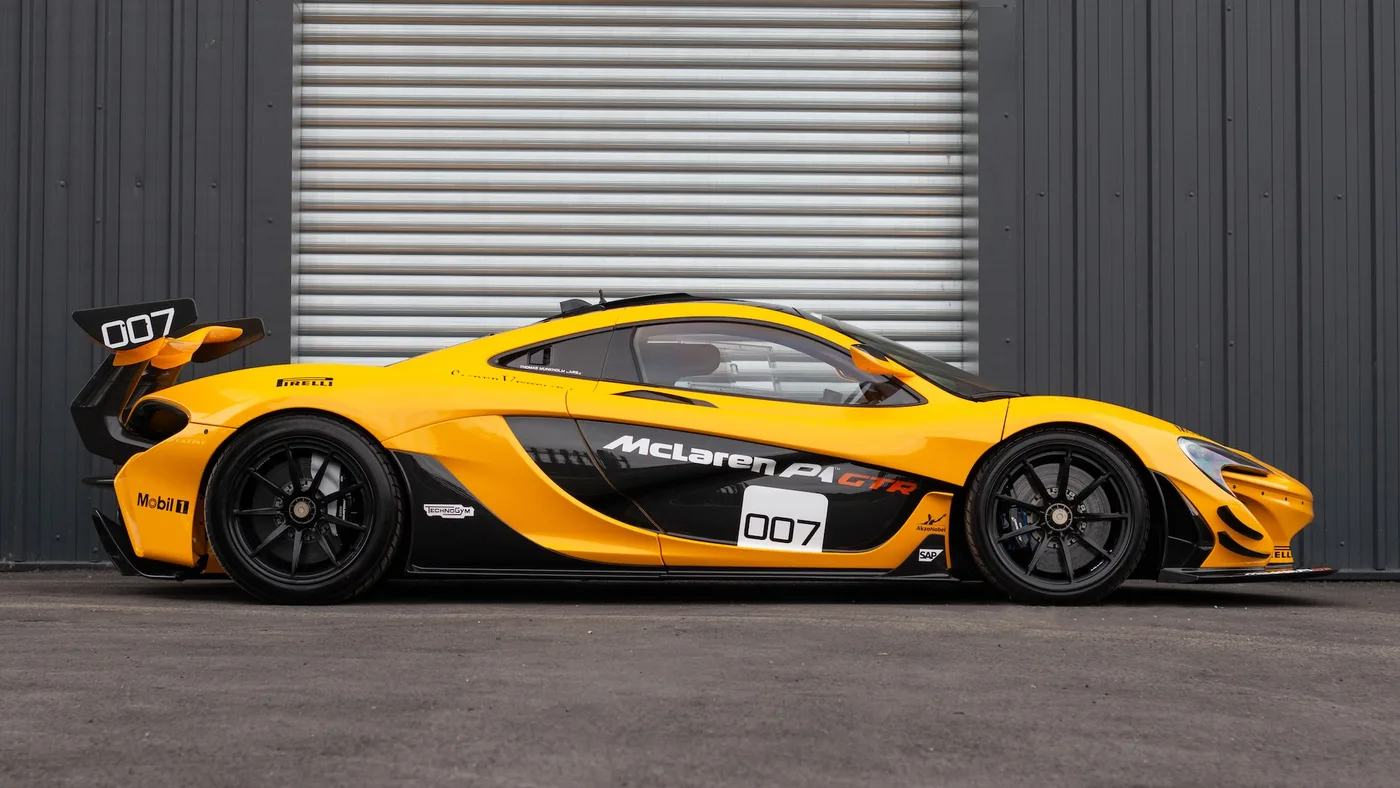 2015 McLaren P1 GTR proposée par un concessionnaire spécialisé à Sunningdale, Royaume-Uni, photo 10 sur 10
