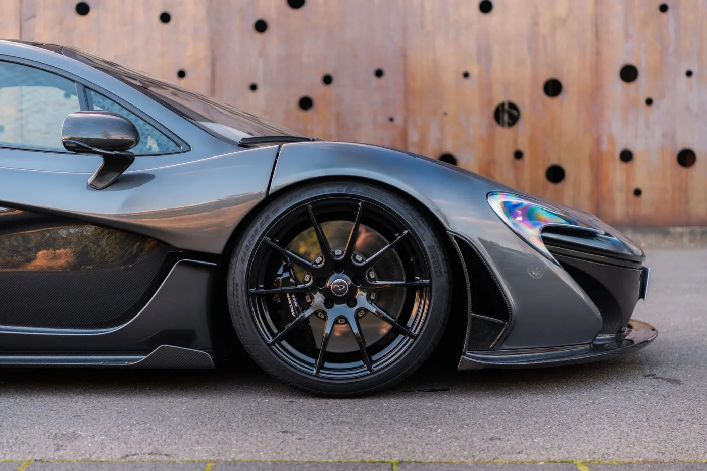 2015 McLaren P1 offered by a supercar dealer in Gronau, Germany, photo 9 of 25