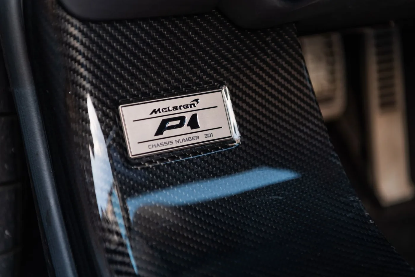 2015 McLaren P1 offered by a supercar dealer in Gronau, Germany, photo 21 of 25