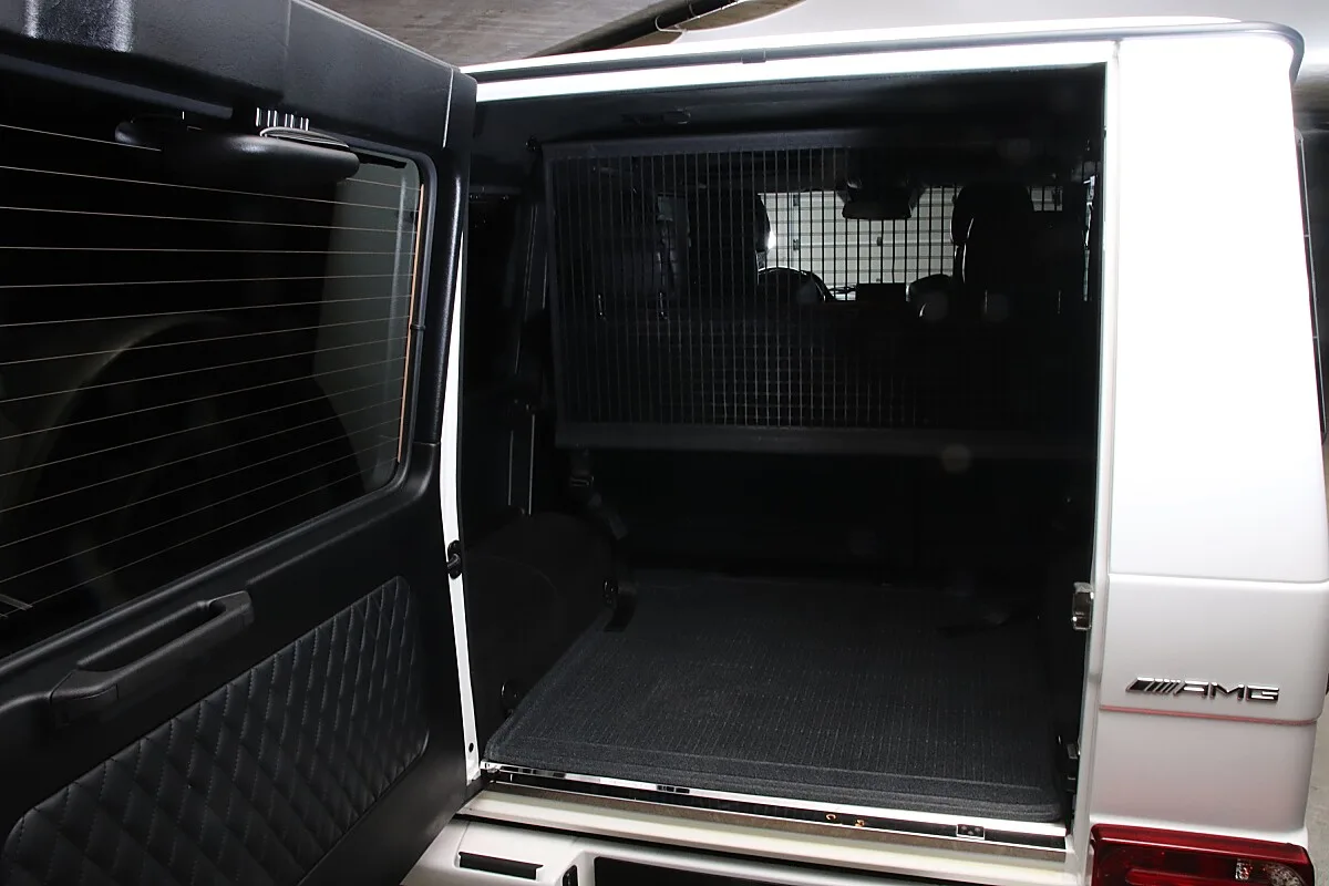2015 Mercedes-AMG G 63 offered by a specialist dealer in Unterweitersdorf, Austria, photo 5 of 15