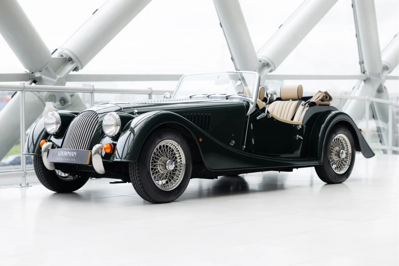 2015 Morgan 4/4 1.6 angeboten von einem offiziellen McLaren und Morgan-Vertragshändler in Utrecht, Niederlande, Foto 5 von 25