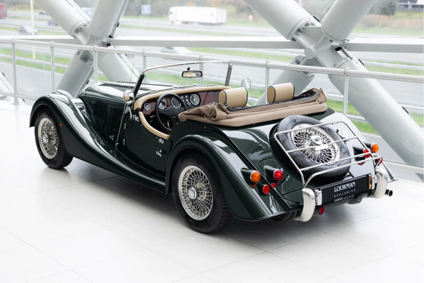 2015 Morgan 4/4 1.6 angeboten von einem offiziellen McLaren und Morgan-Vertragshändler in Utrecht, Niederlande, Foto 7 von 25