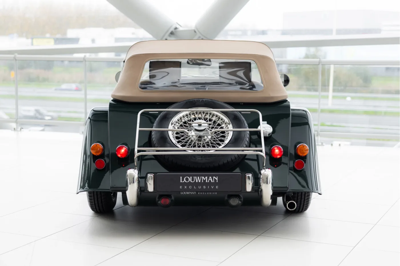 2015 Morgan 4/4 1.6 angeboten von einem offiziellen McLaren und Morgan-Vertragshändler in Utrecht, Niederlande, Foto 13 von 25
