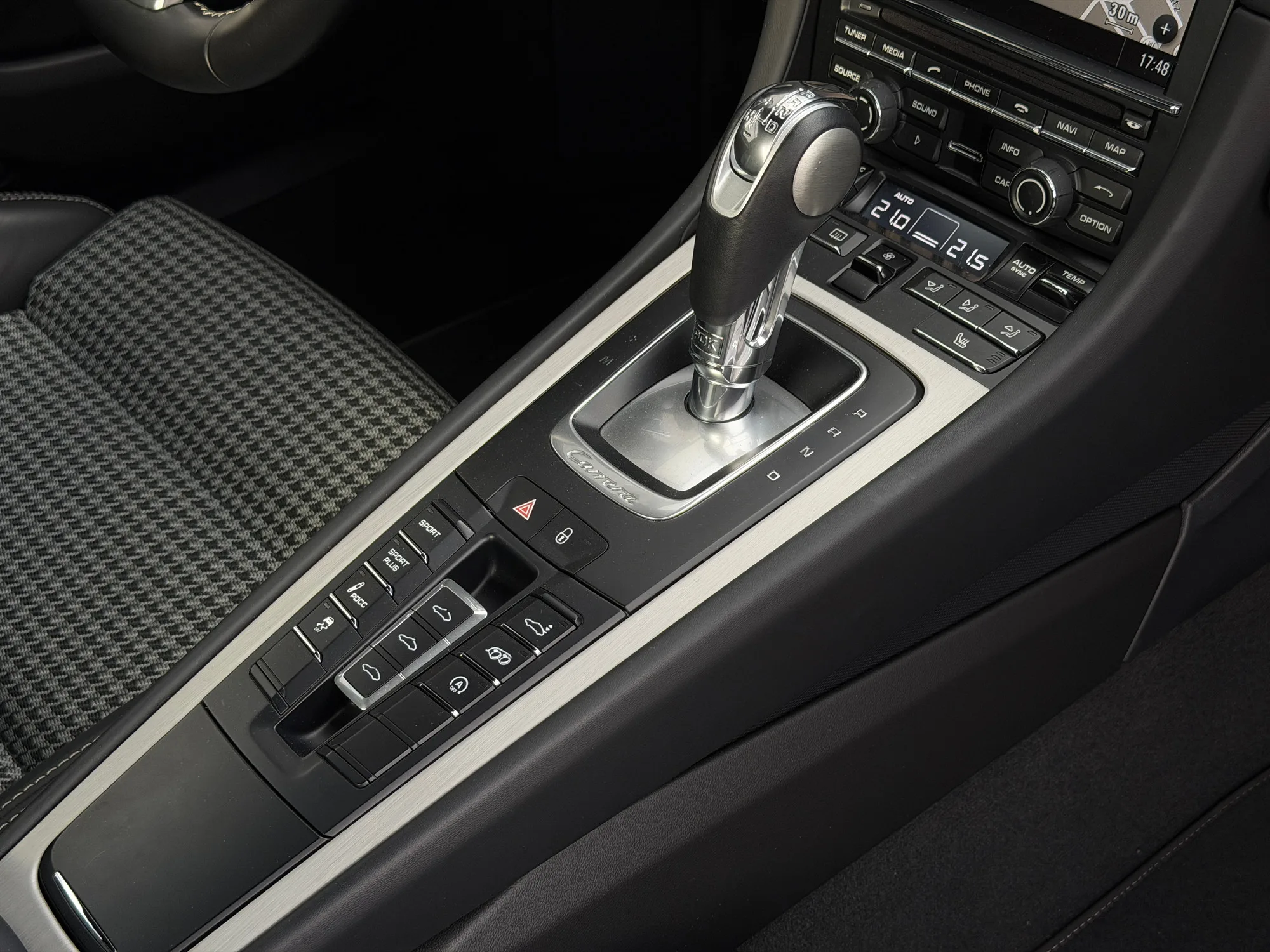 2015 Porsche 911 Carrera S, 11/30
