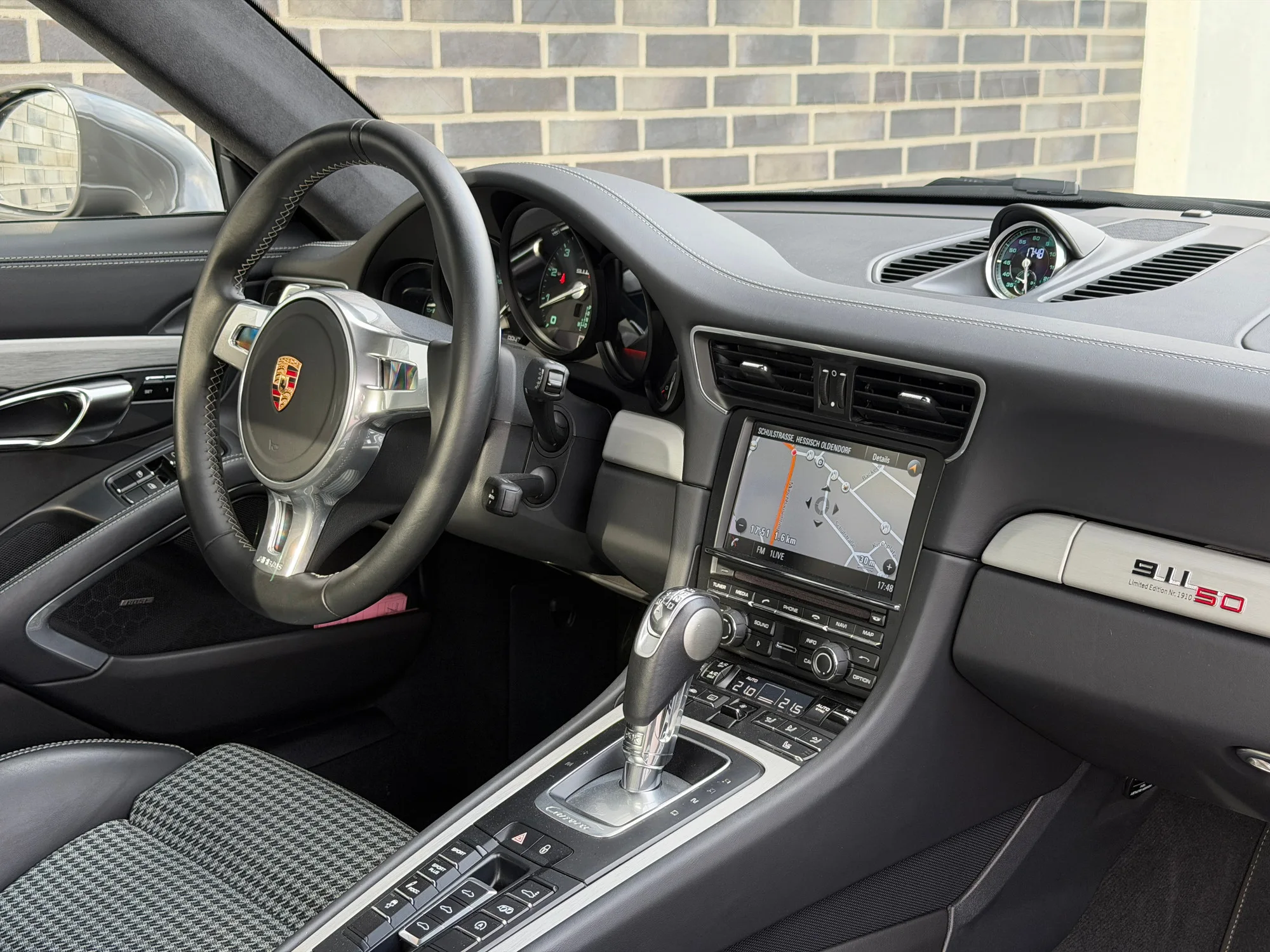 2015 Porsche 911 Carrera S, 15/30