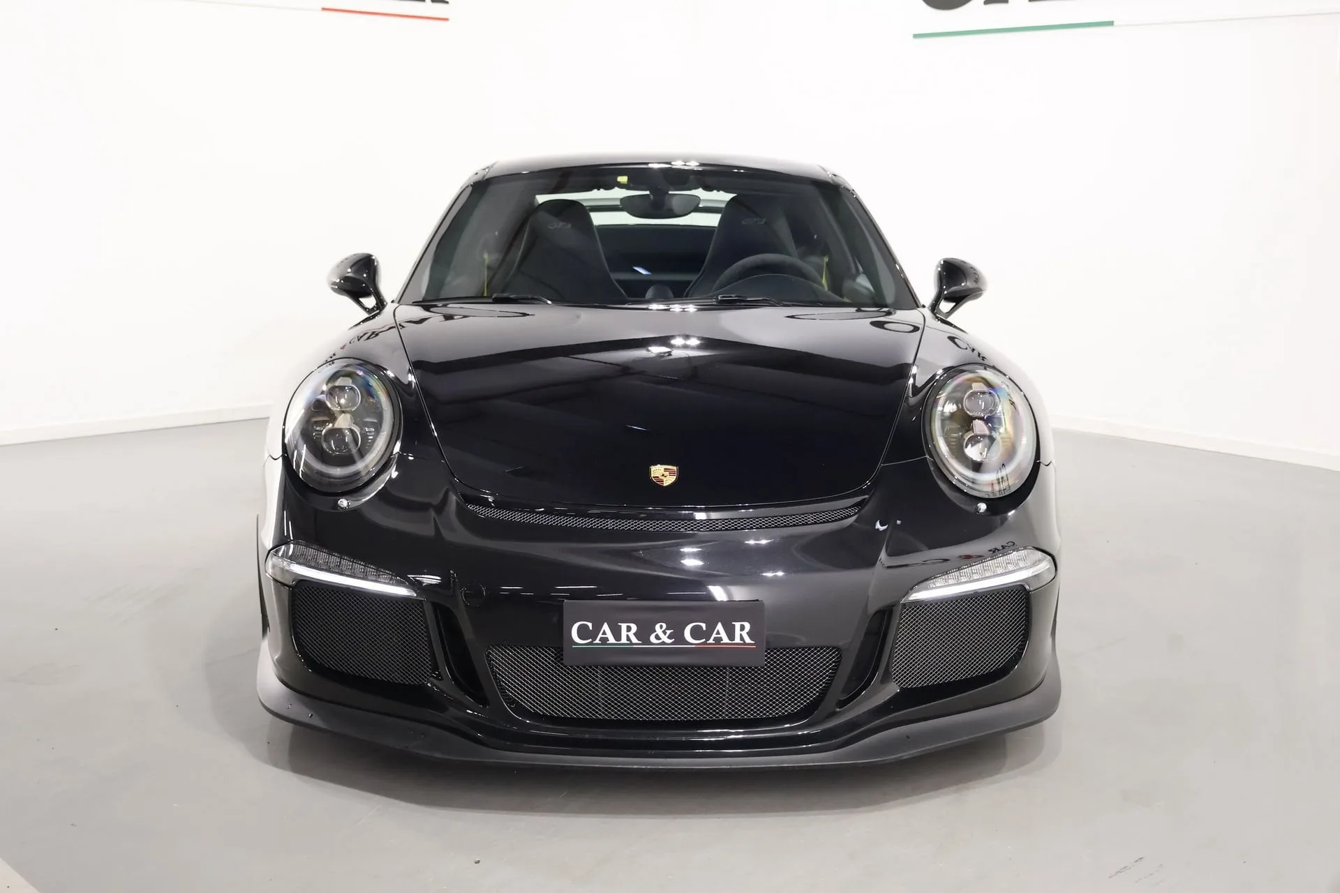 2015 Porsche 911 GT3, 3/27