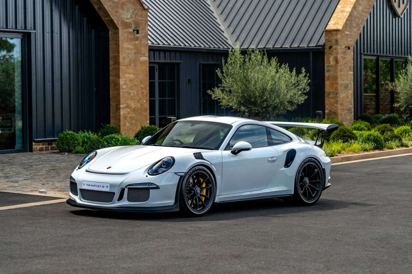 2015 Porsche 911 GT3 RS proposée par un concessionnaire spécialisé à Hook Norton, Royaume-Uni, photo 3 sur 15