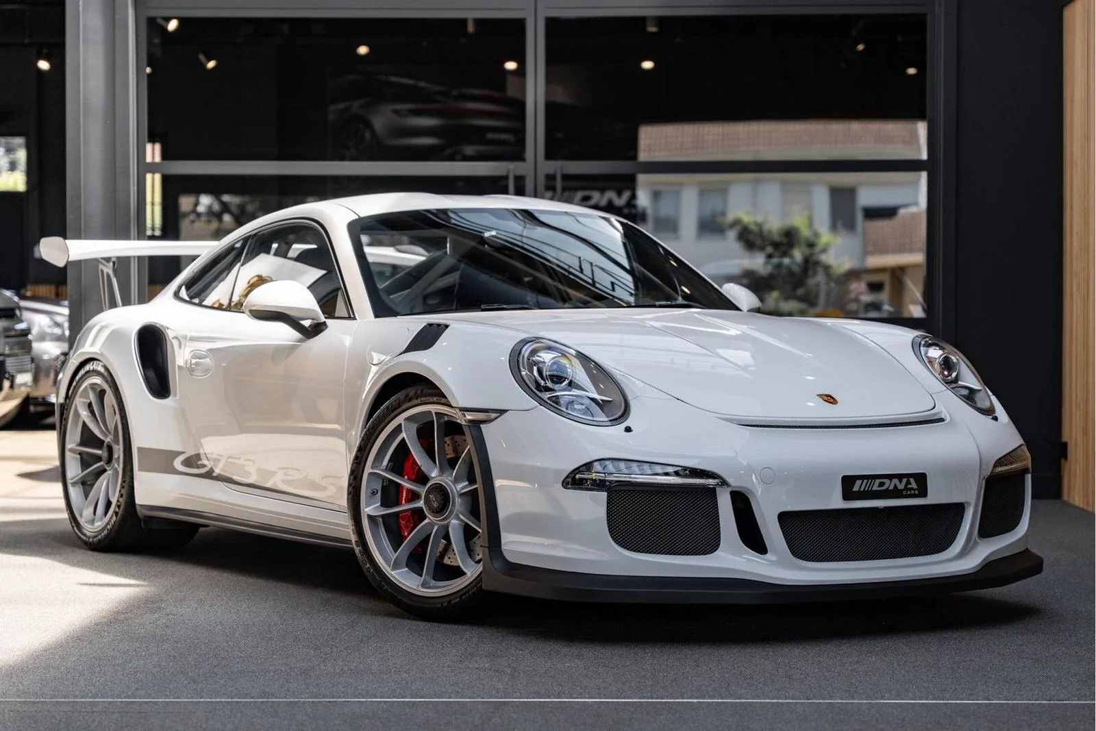 2015 Porsche 911 GT3 RS offered by a specialist dealer in Naarden, Netherlands, main photo