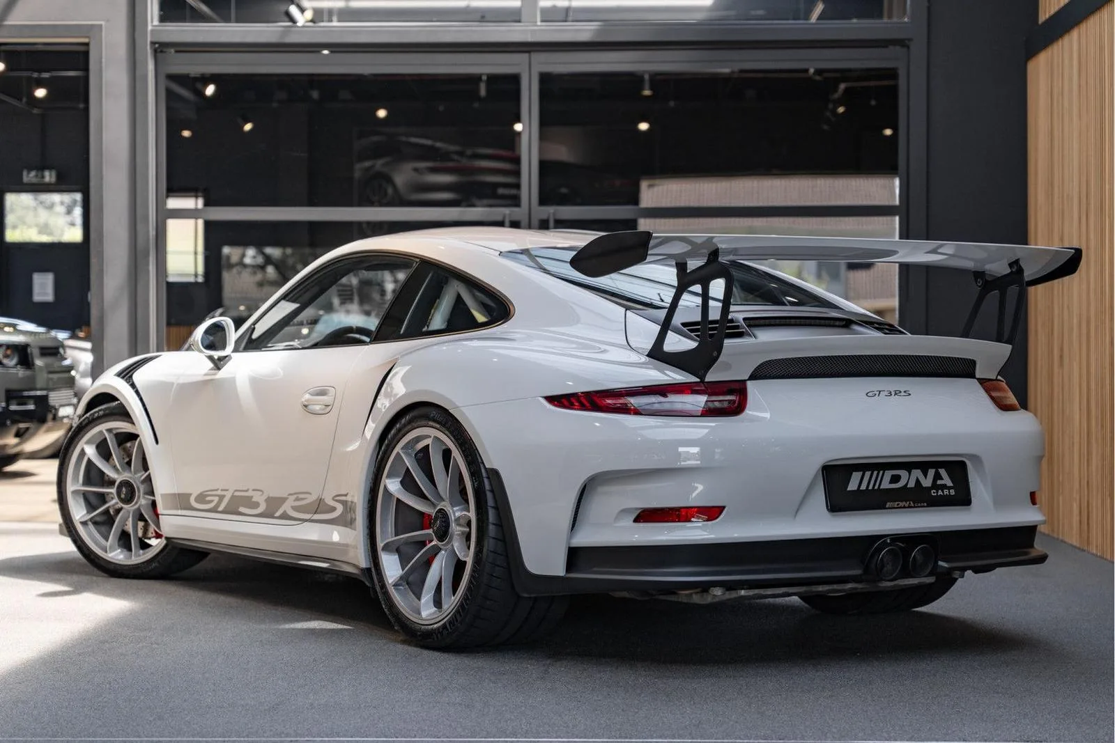 2015 Porsche 911 GT3 RS, 5/30