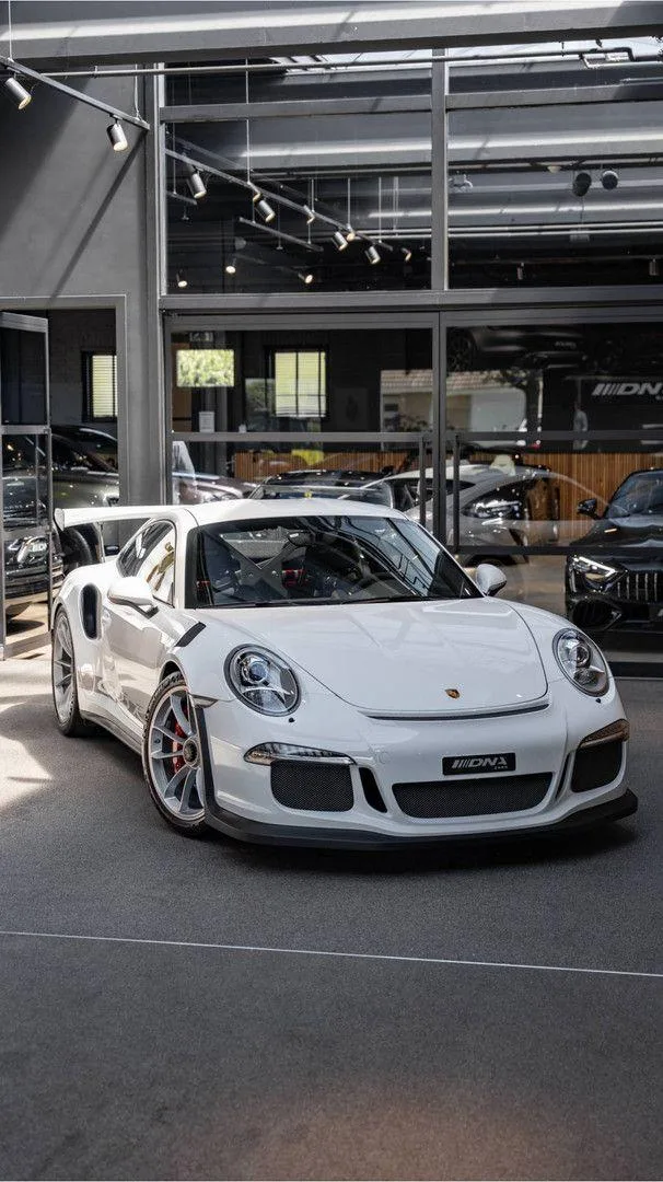 2015 Porsche 911 GT3 RS, 24/30