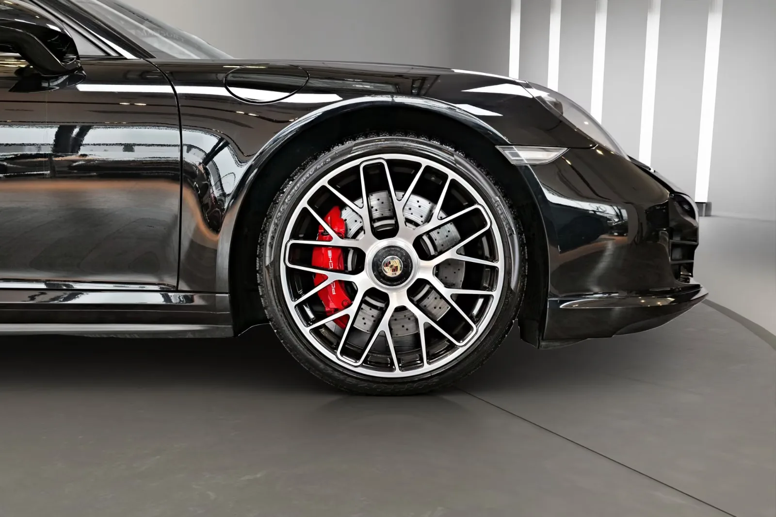 2015 Porsche 911 Turbo, 4/24
