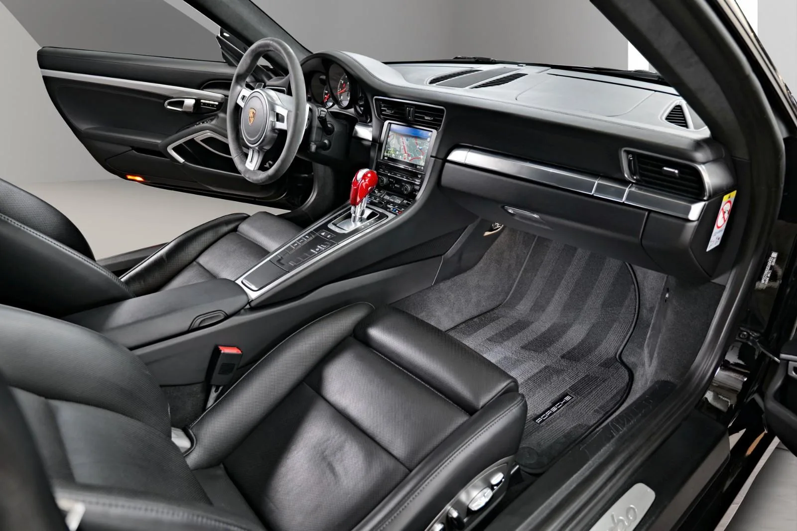 2015 Porsche 911 Turbo, 23/24