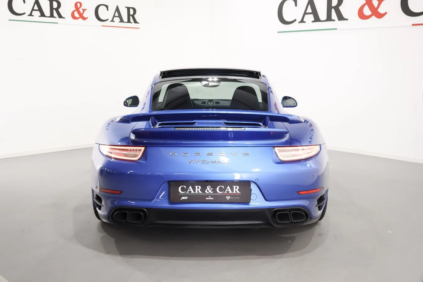 2015 Porsche 911 Turbo S angeboten von einem Supersportwagenhändler in Zibido San Giacomo, Italien, Foto 4 von 23