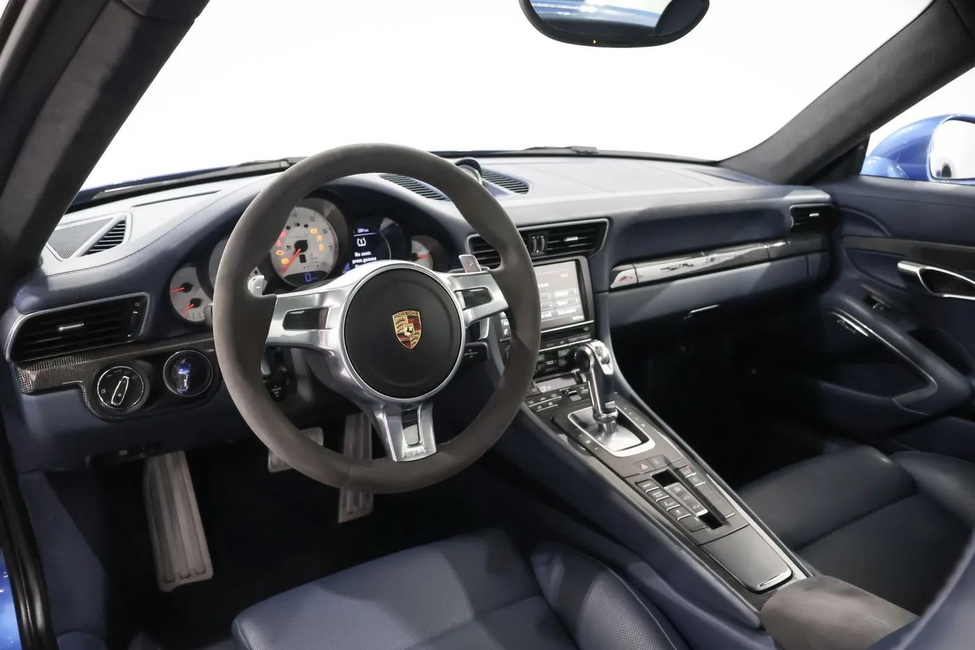 2015 Porsche 911 Turbo S angeboten von einem Supersportwagenhändler in Zibido San Giacomo, Italien, Foto 7 von 23
