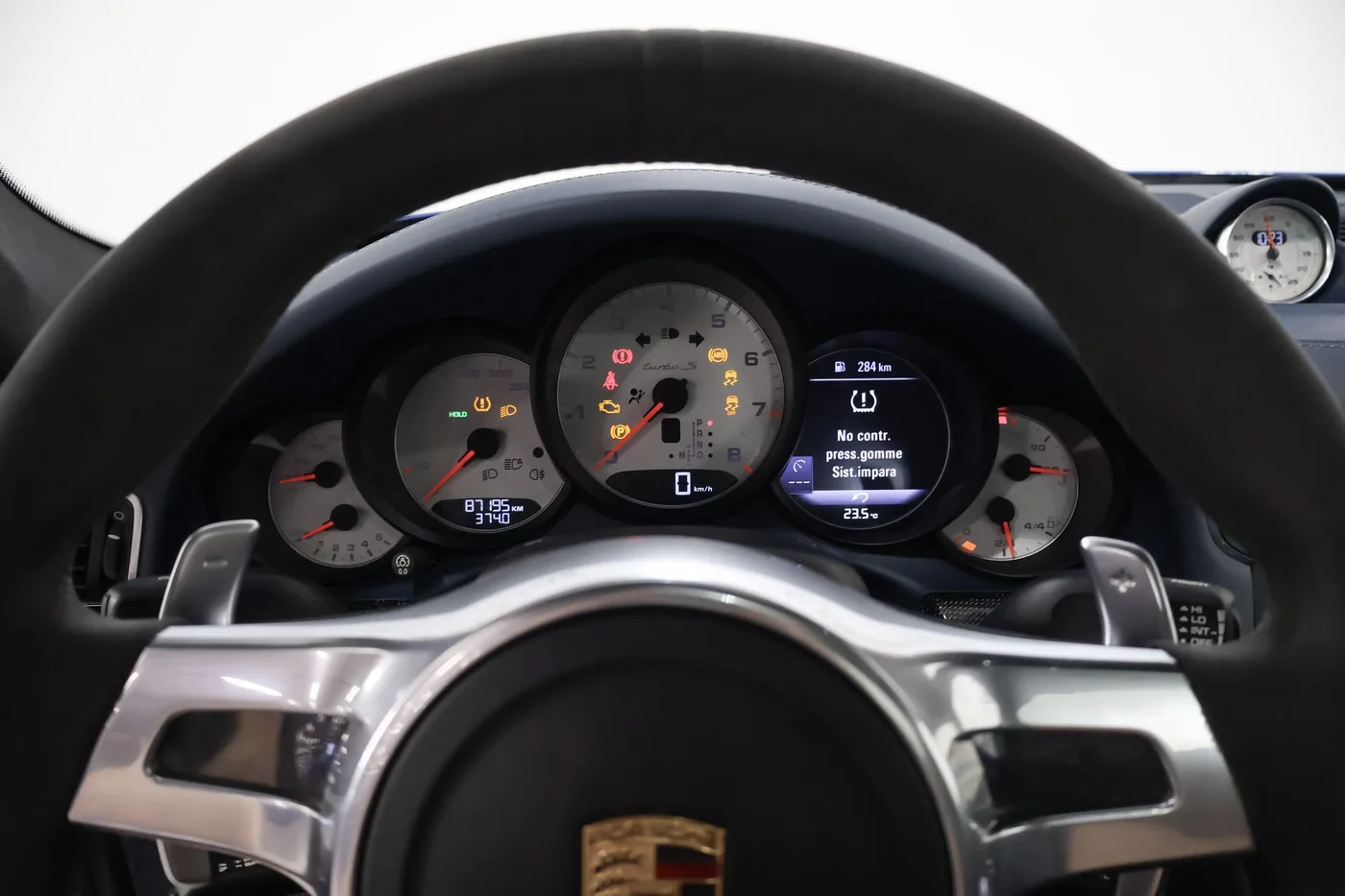 2015 Porsche 911 Turbo S angeboten von einem Supersportwagenhändler in Zibido San Giacomo, Italien, Foto 15 von 23