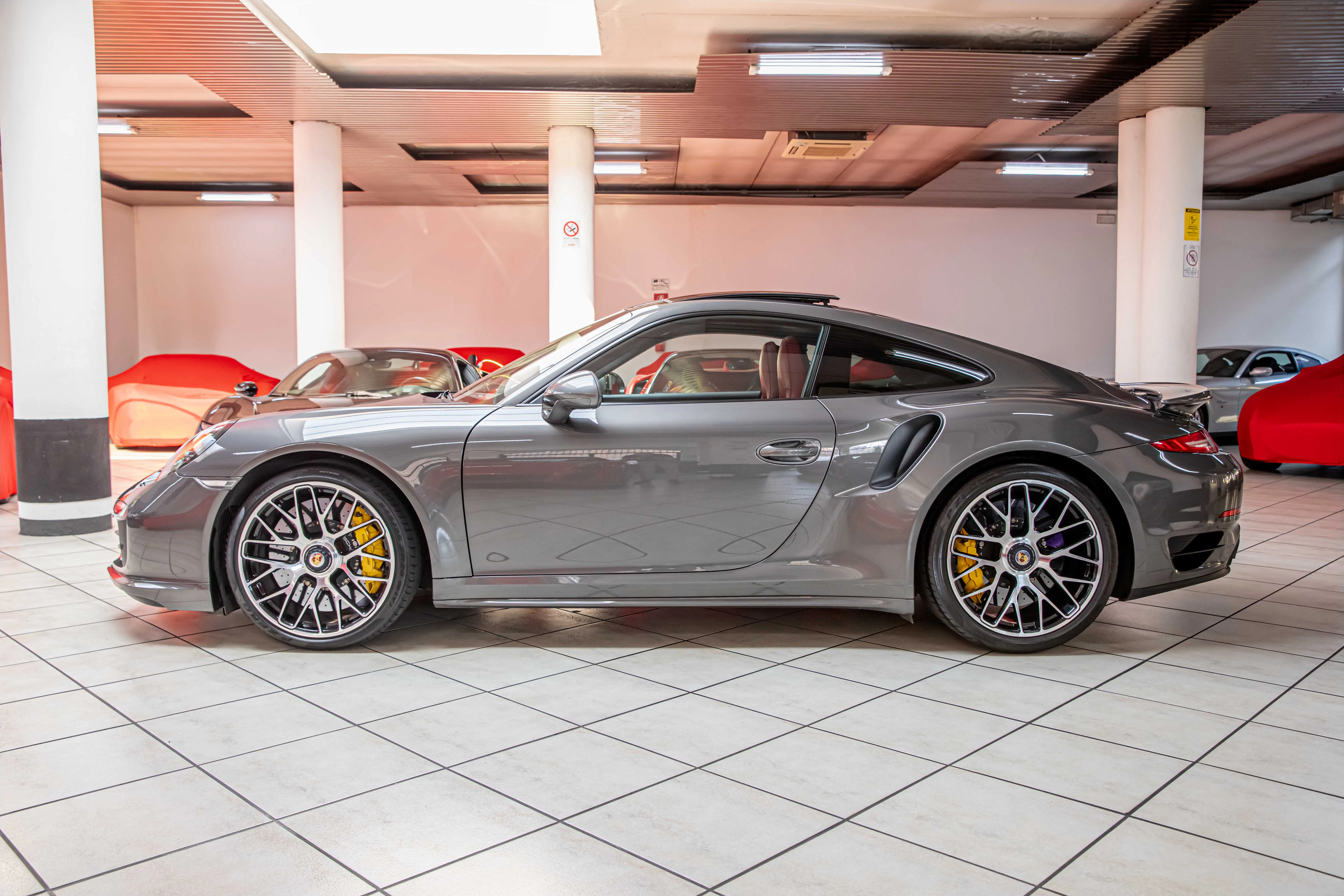 2015 Porsche 911 Turbo S, 7/30