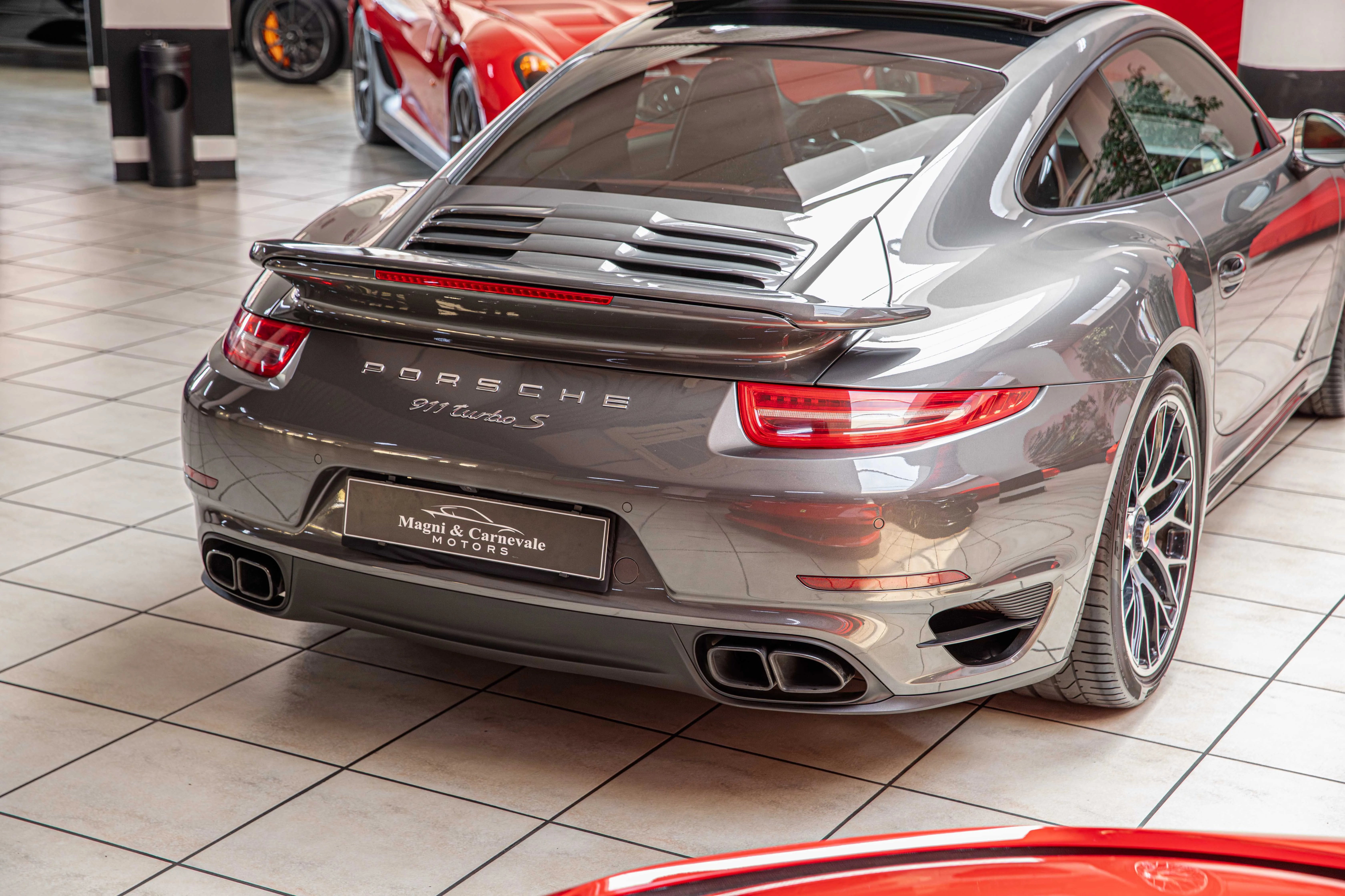 2015 Porsche 911 Turbo S, 12/30