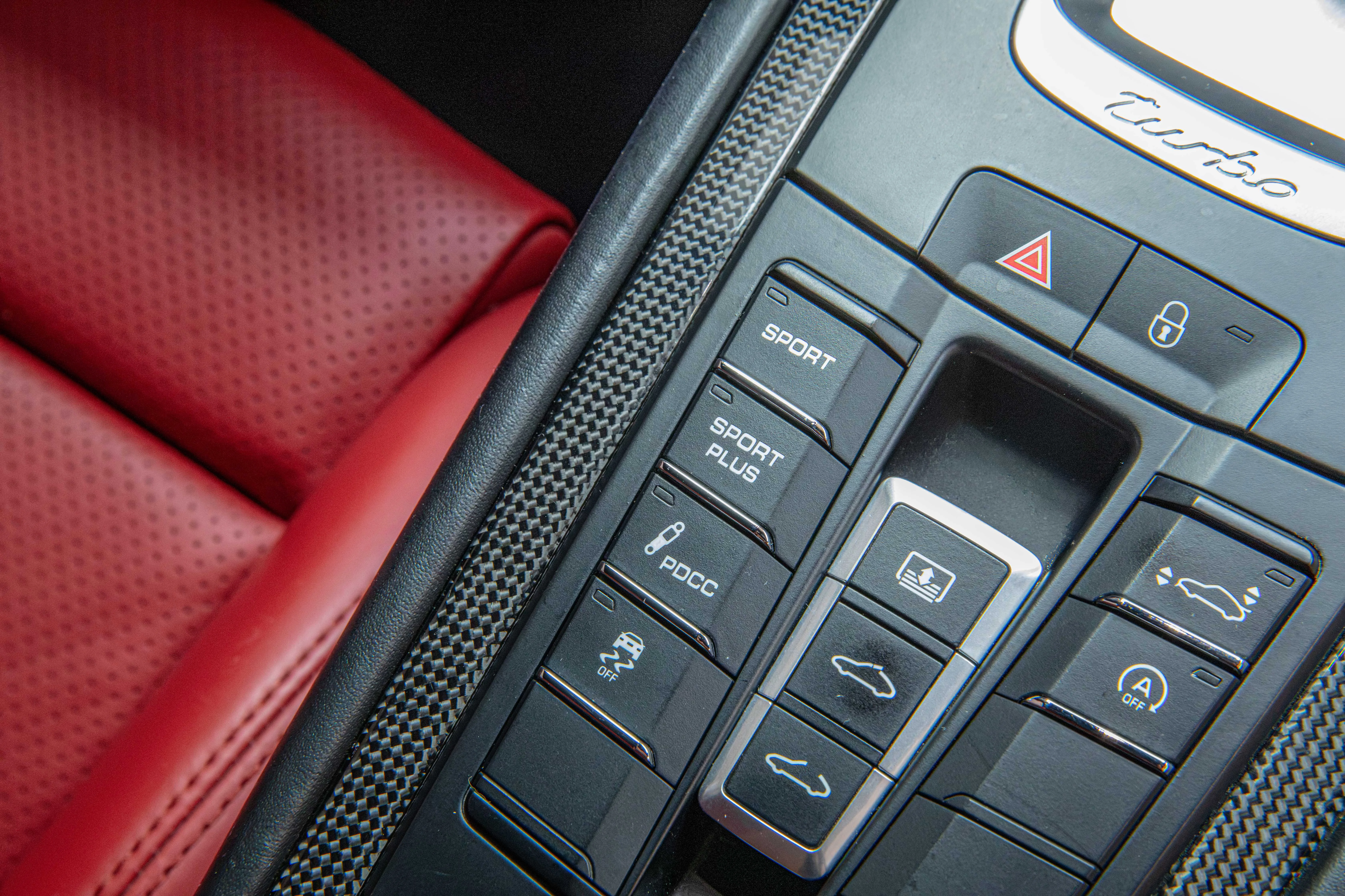 2015 Porsche 911 Turbo S, 21/30