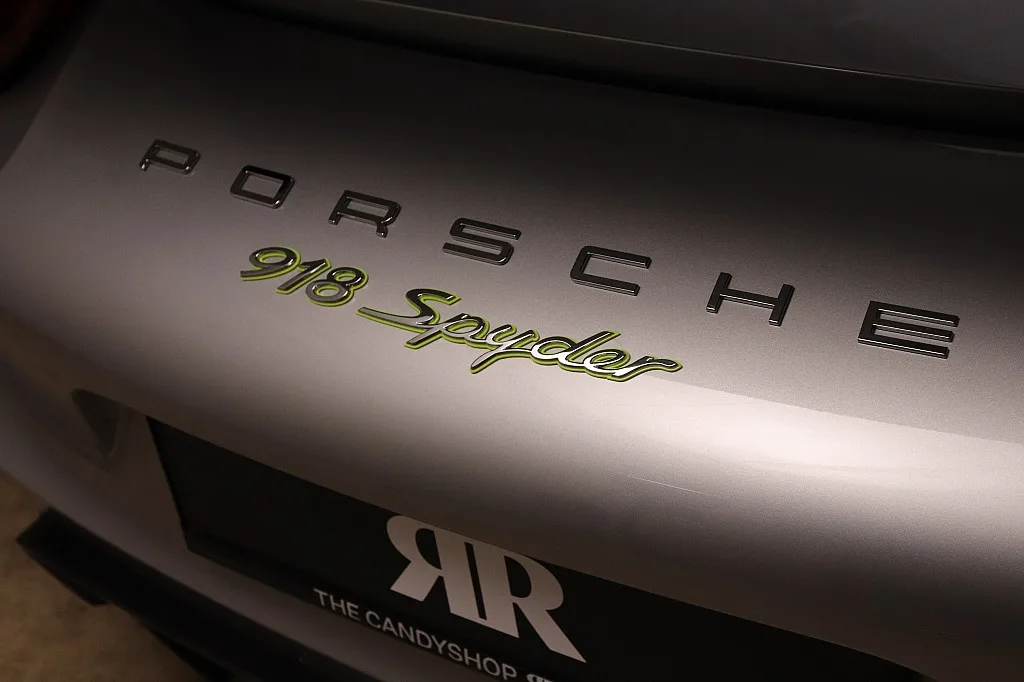 2015 Porsche 918 Spyder offered by a specialist dealer in Unterweitersdorf, Austria, photo 11 of 15