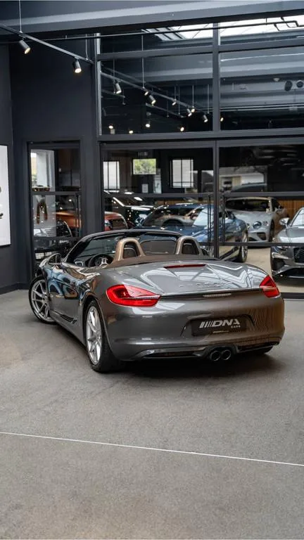 2015 Porsche Boxster S, 27/30
