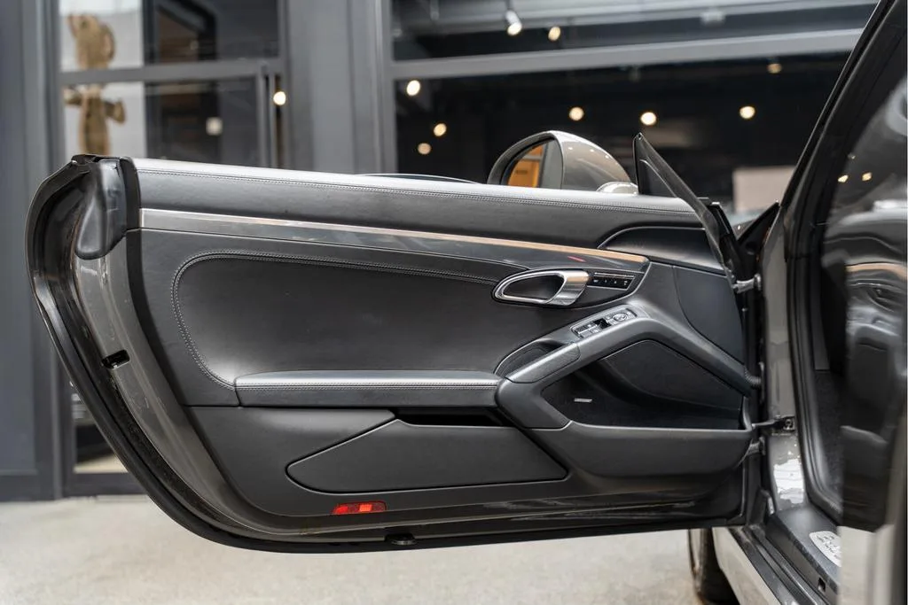 2015 Porsche Boxster S, 28/30