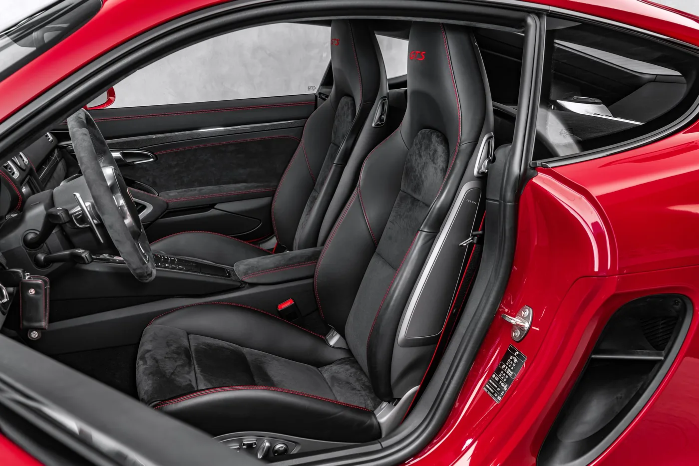 2015 Porsche Cayman GTS angeboten von einem Fachhändler in Ostrava, Tschechien, Foto 15 von 15